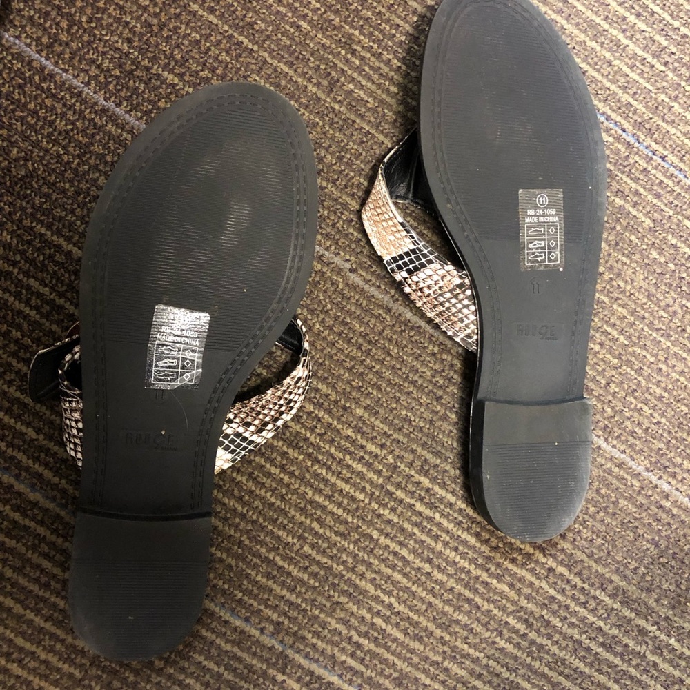 Sandals - Picture 4 of 4